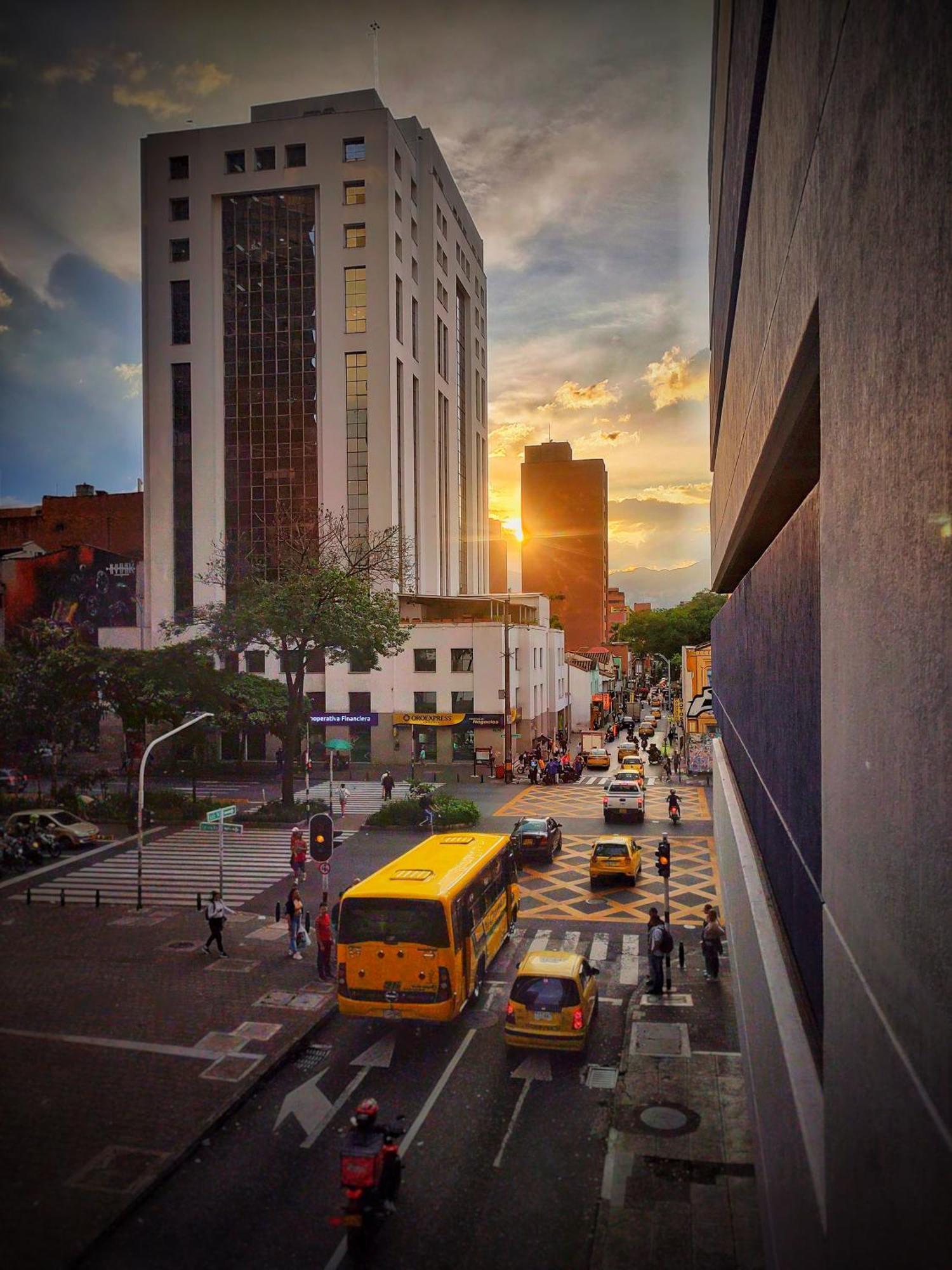 Gran Hotel Medellín Exteriör bild